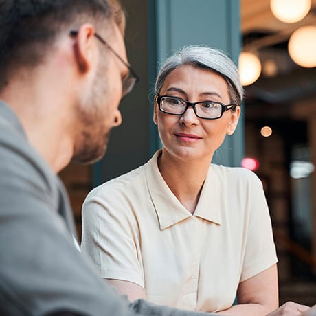 arbetsmote-tva-kollegor